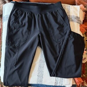 Cherokee INFINITY black scrub pants size Medium Petite